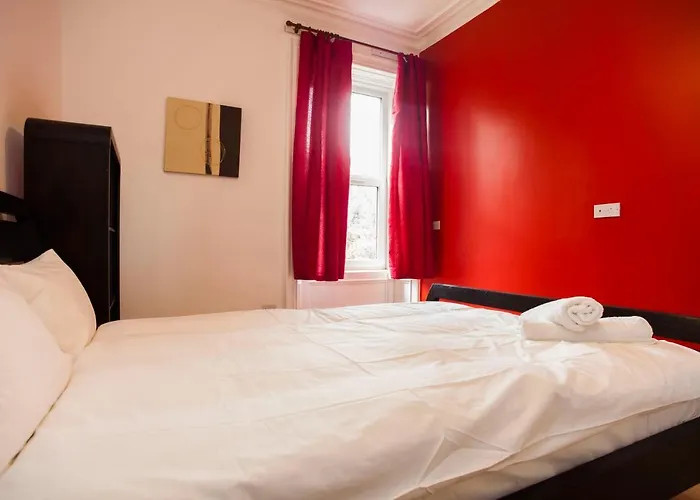 My Meadows, Centre Apartment, Sunny&spacious * Edinburgh