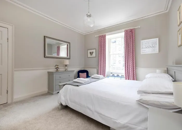 Apartment Elegant 2-bedroom In Centre *