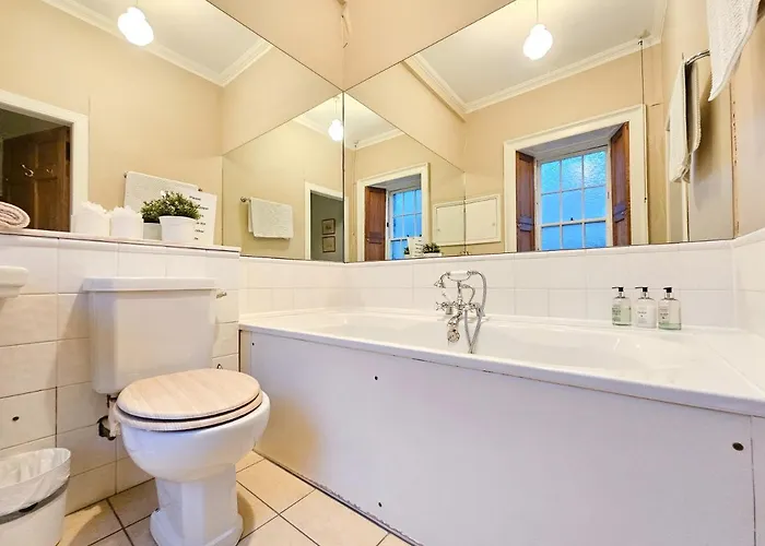 Unique New Town Near Princes Street * Edinburgh