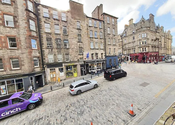 Charming Old Town Edimburgo