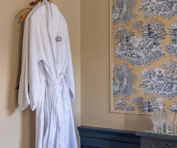 Eleven Stafford Street Townhouse (adults Only) 4*
