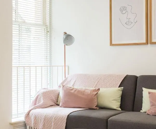 Lady Wynd - 1 Bed דירה אדינבורו