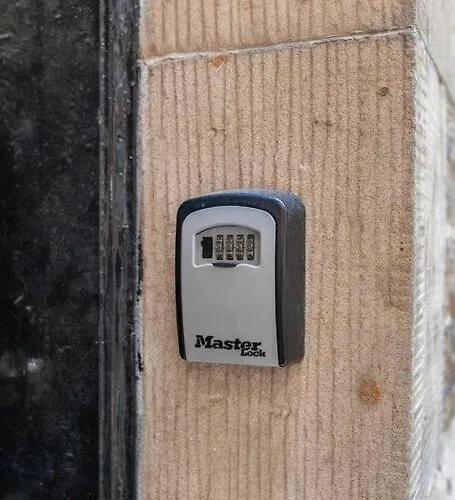 Immaculate 3 Bed With Private Entrance In Inverleith 爱丁堡