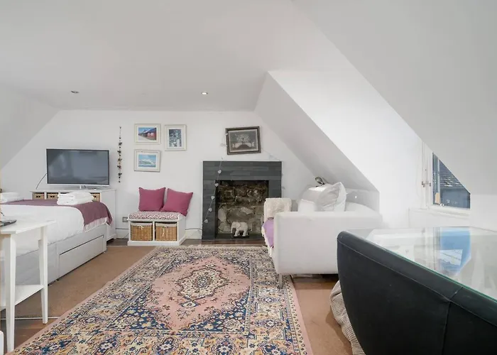 Cosy - Pass The Keys