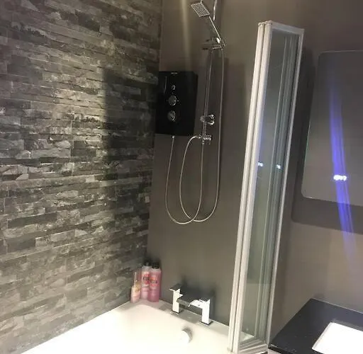 My Waterfront Apartment, Views Over Water Of Leith شقة إدنبرة