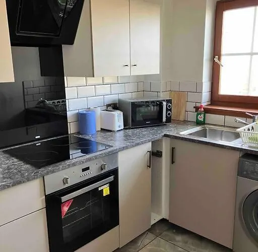 My Waterfront Apartment, Views Over Water Of Leith *