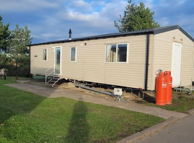 Cozy Caravan Near Edinburgh