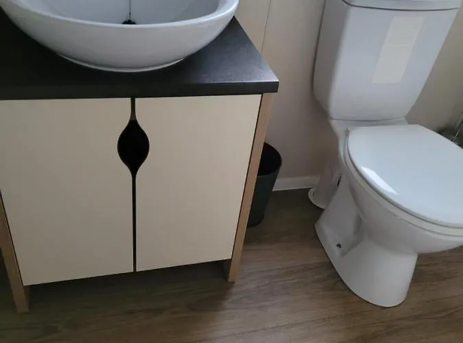 Vakantiehuis Cozy Caravan Near