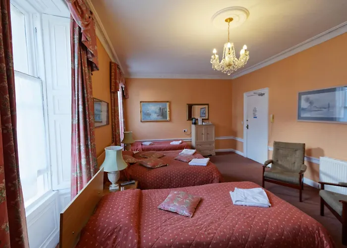 Averon Edinburgh