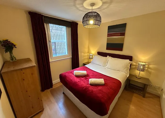 Castle Wynd Old Town *