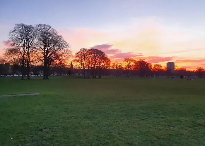 Mackenzie Konukevi Edinburgh