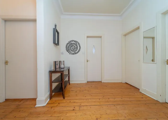 Large Corner *