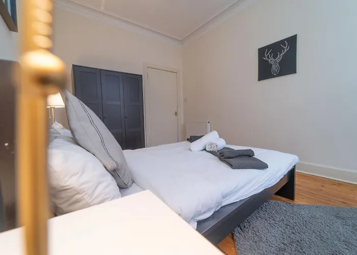 Large Corner *