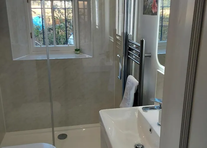East Claremont 4* Edinburgh