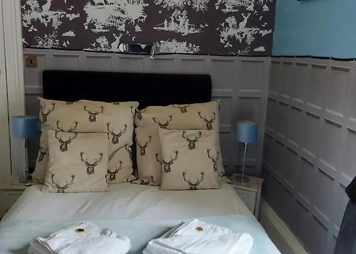Гостевой дом East Claremont 4*
