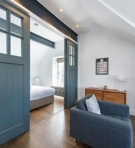 Cool Urban With Stunning Castle Views Appartamento *