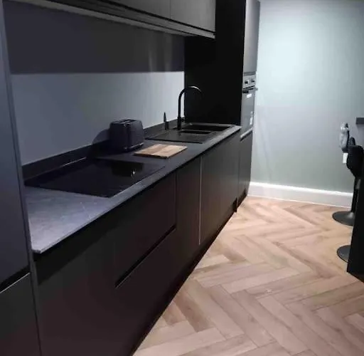 דירה Murrayfield Stadium Basement ,murieston -3 Bed 3 Bath *