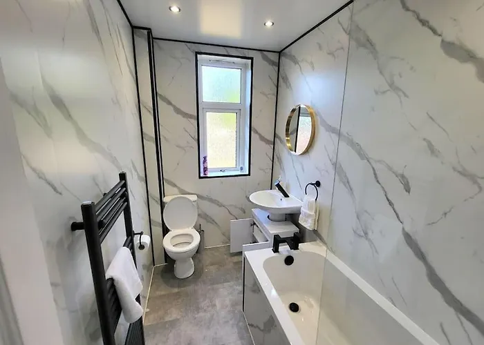 4 Bedrooms By Sensational Short Lets & Serviced Edinburgh