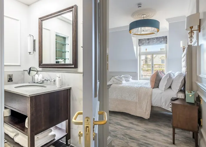 Righ Residences - George Street