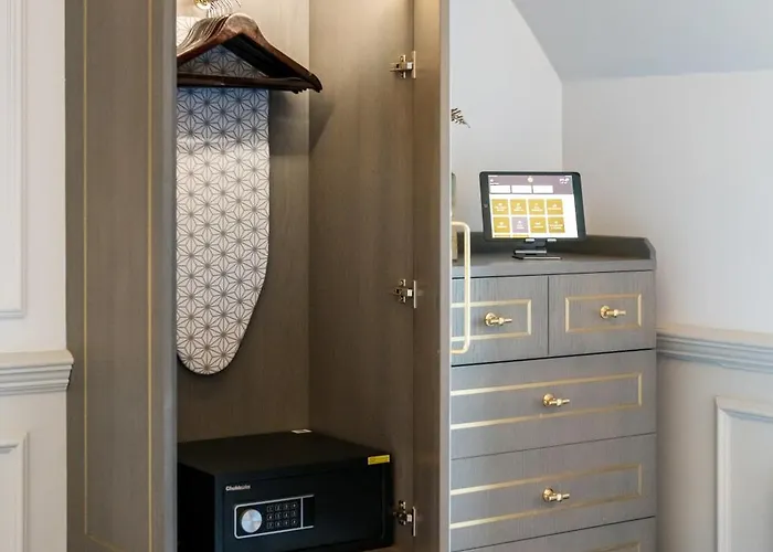 Righ Residences - George Street Edinburgh