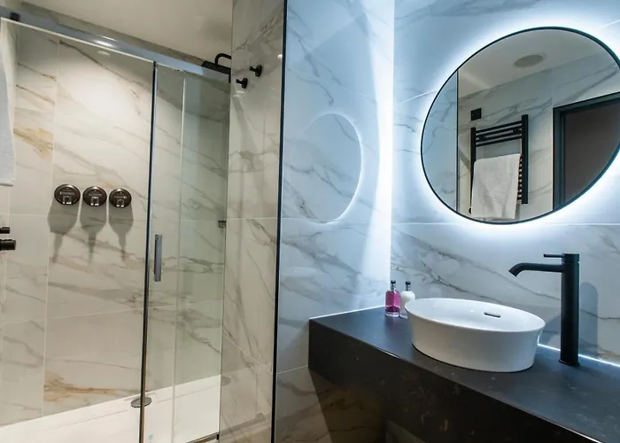 Otel Tynecastle Park