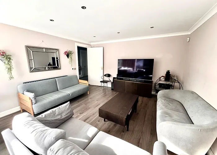 Immanuel House - Modern Luxury Victorian 1872 - Free Parking & Superfast Fibre Optic Wifi Edinburgh