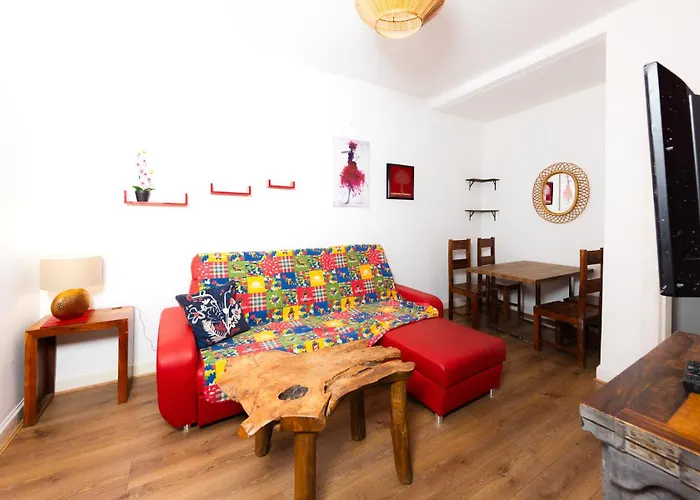 Apartment Desirable By The Centre *