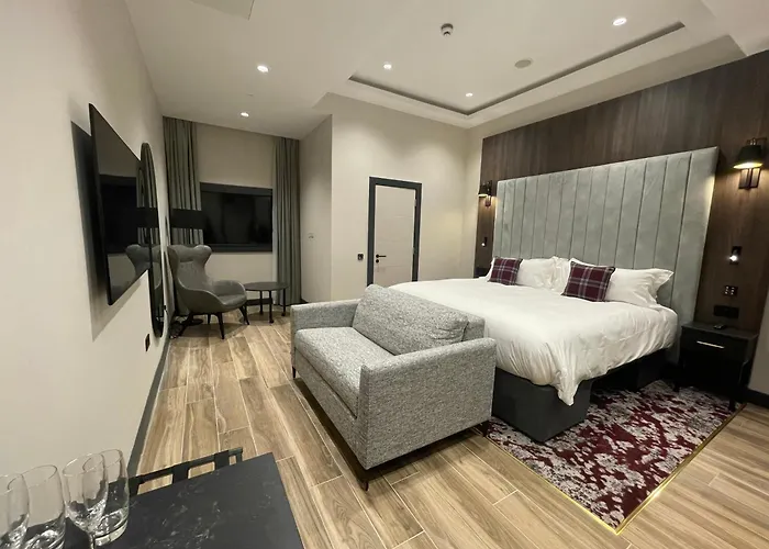 Tynecastle Park 4*