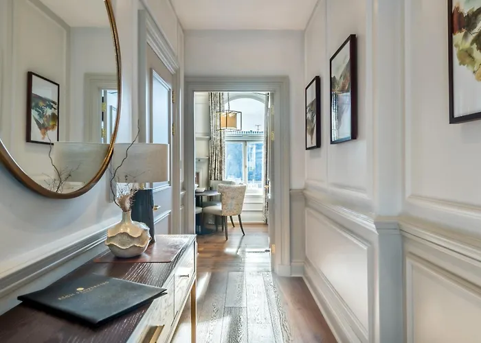 Righ Residences - George Street 4*