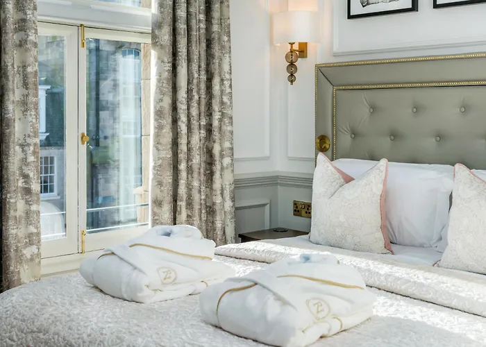Righ Residences - George Street Aparthotel Edinburgh