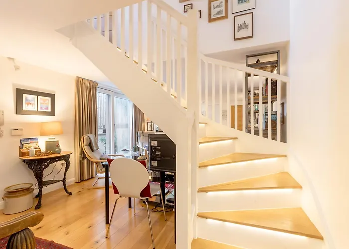 The Albany Lane Holiday home Edinburgh