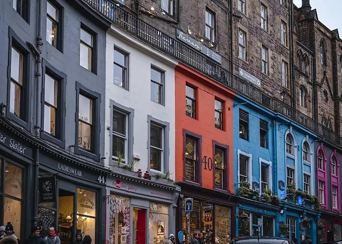 3 Bedrooms Flat In Old Town Sleeps 6