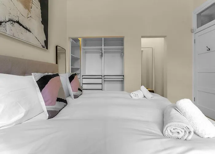 Apartment Elegant 2bed-central -by Homes