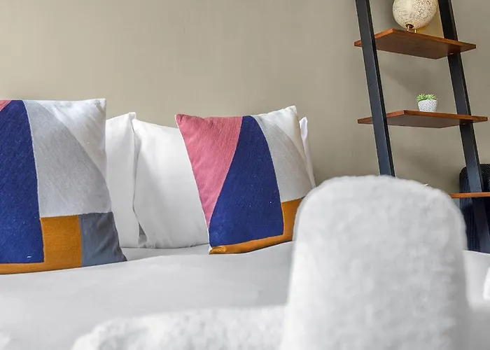 Apartment Elegant 2bed-central -by Homes Edinburgh