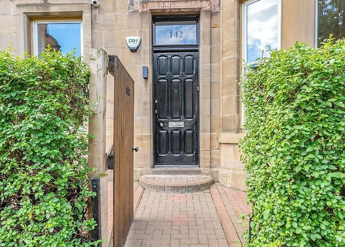 Elegant 2bed-central -by Homes Apartment *