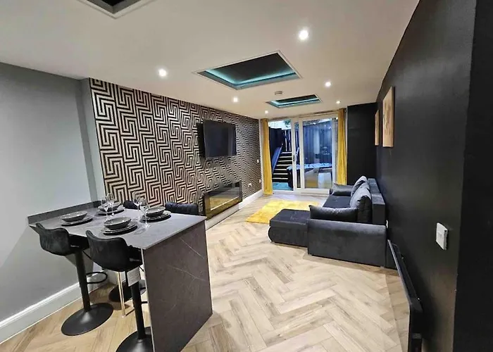 Murrayfield Stadium Basement ,murieston -3 Bed 3 Bath Daire Edinburgh