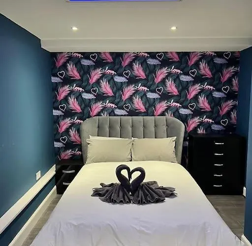 Murrayfield Stadium Basement ,murieston -3 Bed 3 Bath Edinburgh