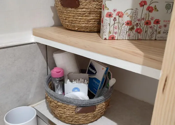 K R Sweet One Bedroom Flat Apartment *