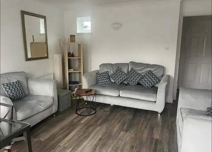2 Bedroom - Stunning Views Balcony Parking Apartment