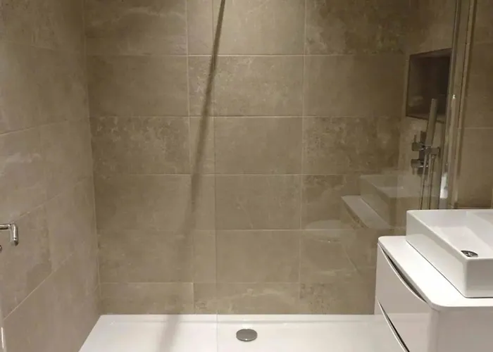 2 Bedroom - Stunning Views Balcony Parking