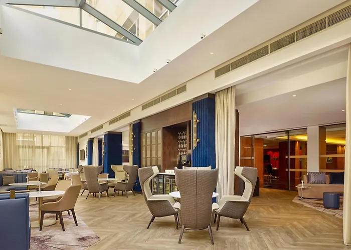 Sheraton Grand & Hotel