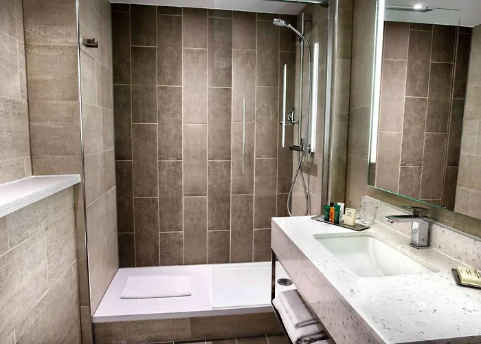 希尔顿爱丁堡卡尔顿酒店 4* 爱丁堡