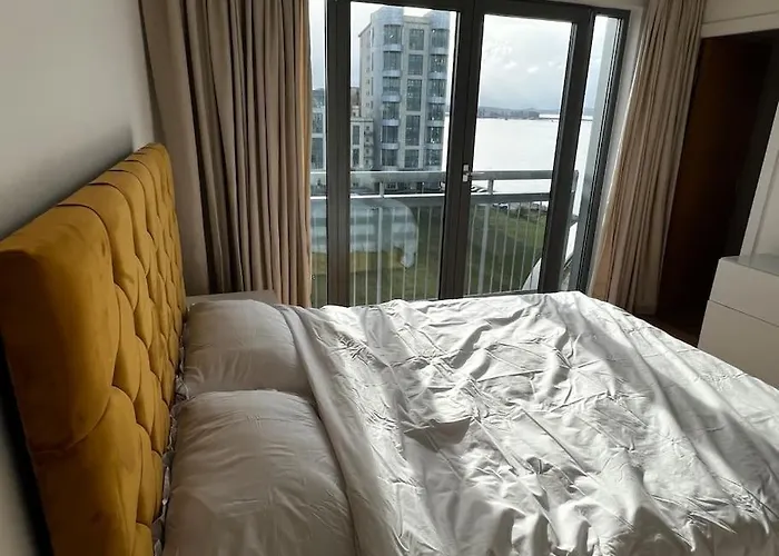 Spacious Penthouse * אדינבורו