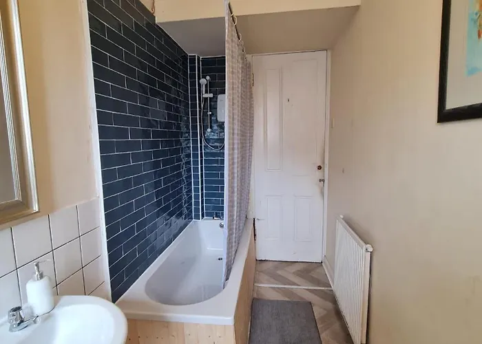 Apex Haymarket Station Apartment Edinburgh