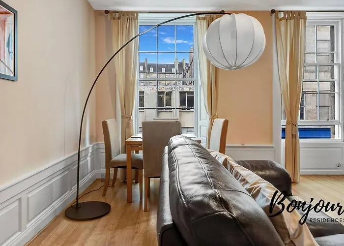 Monge Old Town 2br-1ba, Near Royal Mile By Bonjour Residences Apartment *