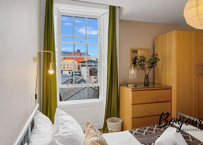Monge Old Town 2br-1ba, Near Royal Mile By Bonjour Residences Apartment