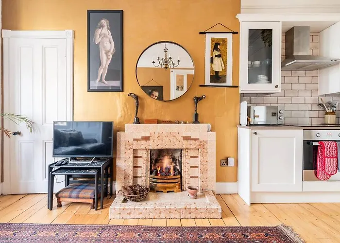 The Holyrood Park Hideaway Is A Lush & Arty 2 Double Bed