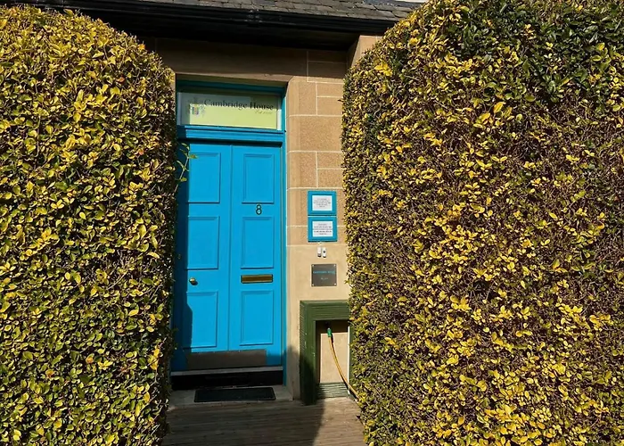 Cambridge House Pensjonat 3*