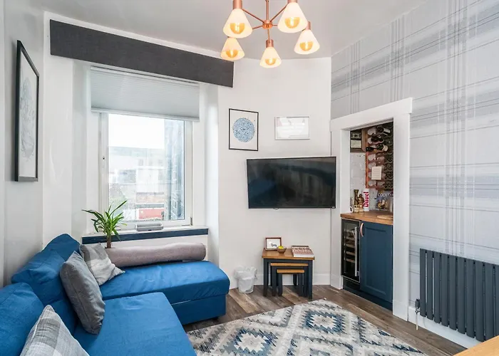 Pass The Keys Trendy Historic Flat Sleeps 4 To 6 Near Leith Shore *