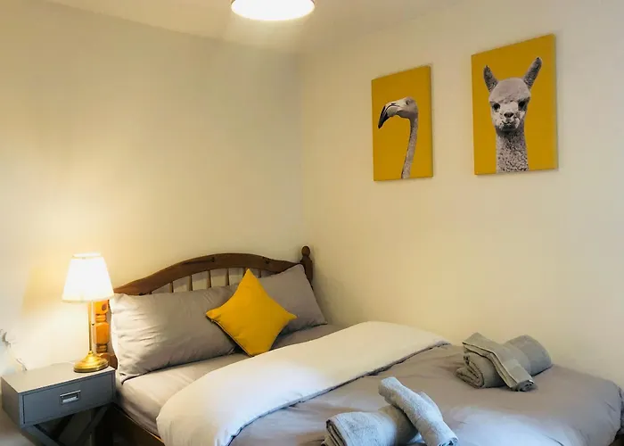 15 Mins To Princes Street Spacious Lakeside With Free Parking * אדינבורו